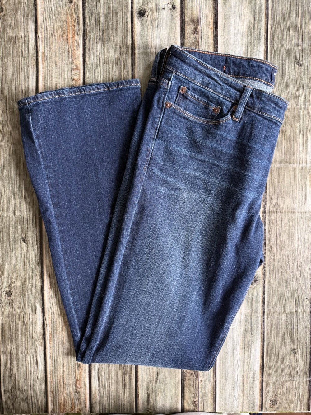 New with Tags Lucky Brand Women's Boot Cut Jeans in Dark Blue Wash - Picture 2 of 6